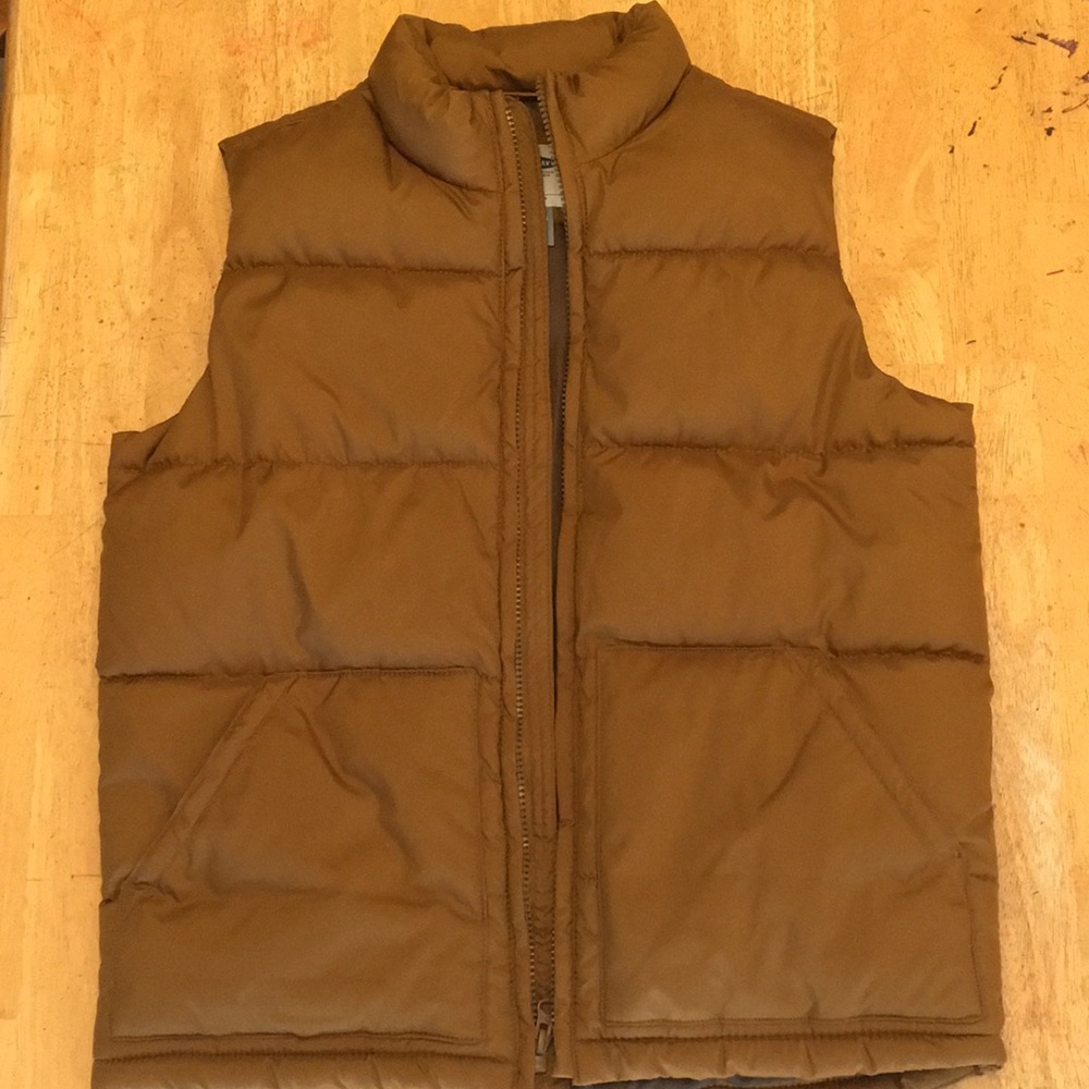 Old Navy boys puffer vest